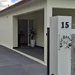 Rosas House, Private House With Jacuzzi And Bbq Chalé