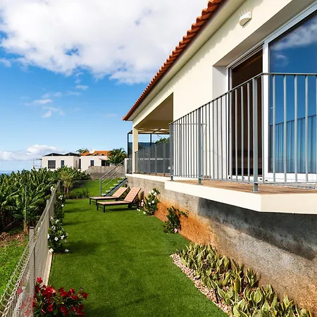 Chalet Rosas House, Private House With Jacuzzi And Bbq