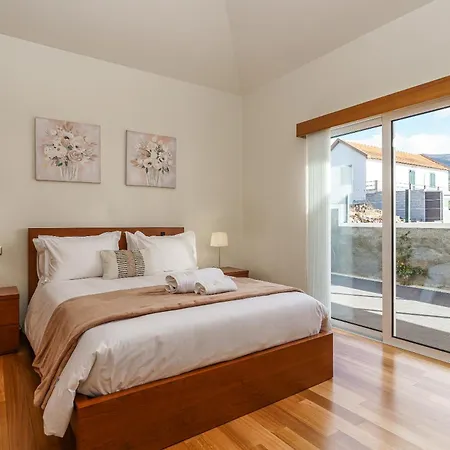 Rosas House, Private House With Jacuzzi And Bbq Chalet Estreito Da Calheta