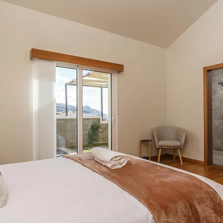 샬레 Rosas House, Private House With Jacuzzi And Bbq Estreito Da Calheta