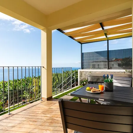 Rosas House, Private House With Jacuzzi And Bbq Estreito Da Calheta