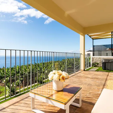 Rosas House, Private House With Jacuzzi And Bbq シャレー