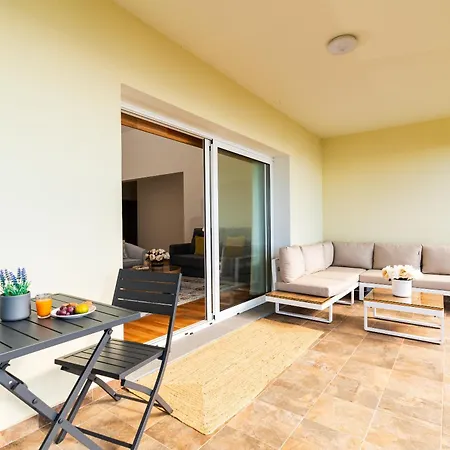 Rosas House, Private House With Jacuzzi And Bbq シャレー *