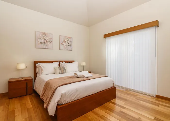 Rosas House, Private House With Jacuzzi And Bbq シャレー Estreito da Calheta