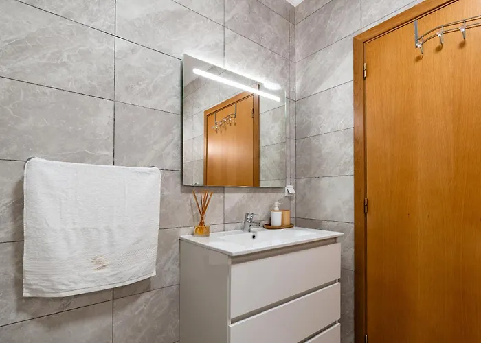 Chalet Rosas House, Private House With Jacuzzi And Bbq *