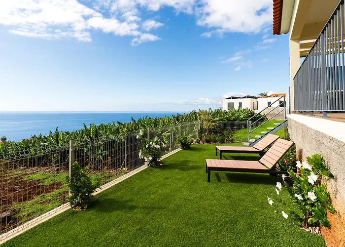 Rosas House, Private House With Jacuzzi And Bbq * Estreito Da Calheta